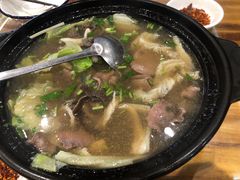 -谢老五跷脚牛肉·非遗传承店