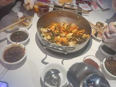 -七欣天香辣蟹火锅(闵行浦江欢乐颂店)