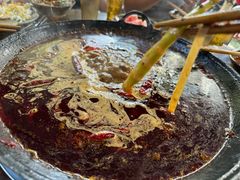 -黄潇洒老火锅(九眼桥宏济巷店)
