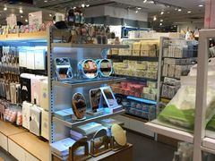 -三福时尚(三峡广场华夏银座店)