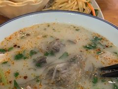 -刘记羊汤·烧饼夹肘子