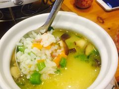 -乌镇那一年小院主题餐厅(甘泉西路店)