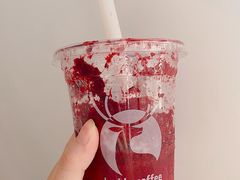 冰镇杨梅瑞纳冰-瑞幸咖啡(勤诚达大厦店)