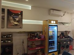 -毛辣果·贵州红酸汤牛肉火锅(西单店)