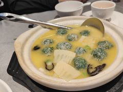 荠菜虾丸煲-调鼎居·手工淮扬菜