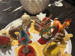 -半岛翡丽海鲜自助餐厅(观风亭店)