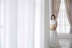 点击看大图 韩国wplus孕妇写真摄影工作室-WPlus明星肖像亲子全家福摄影