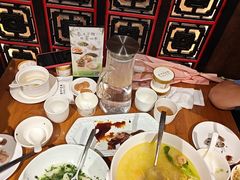 -乐忻皇朝(上海中心大厦店)