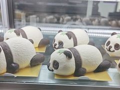 -雍容荟帝王蟹活龙虾展台自助(IFS黑金店)