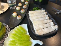 -鲜入唯煮·港式海鲜牛肉火锅(金宝街店)