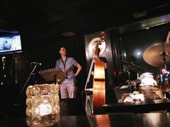 android_upload_pic-东岸Cafe 爵士俱乐部