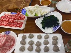 -楼外楼大刀肉传统火锅居(博学路店)