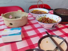 -笨豆腐居民楼菜馆•江西小炒(天津开发区店)