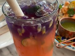 梦幻星空蝶豆花百香果绿茶-The Rug Cafe(王府中环店)