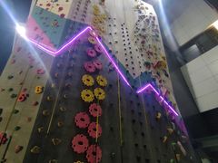 -超极限攀岩馆(六元素店)
