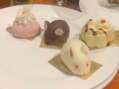 -蓝钻·国际美食海鲜自助百汇(西直门店)