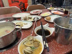 -四囍码头海鲜烧烤自助火锅(外滩南京东路悦荟广场店)