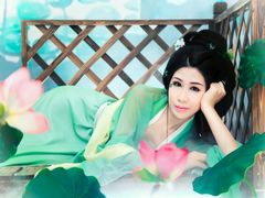 -九月鹰飞汉服摄影工作室