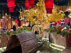 -老滇山寨•云南特色菜•地方菜•民族风情歌舞表演(金碧店)