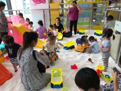 -孩子王童乐园(马群店)
