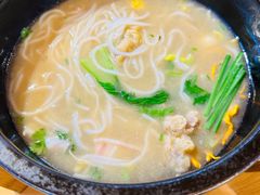 -勺子米线·云南传统小吃市集(四方街店)