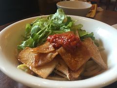 -吕小姐咖啡