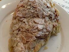 杏仁羊角-BAKER&SPICE(国金中心商场店)