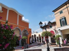 -佛罗伦萨小镇广佛名品奥特莱斯(疏港路店)