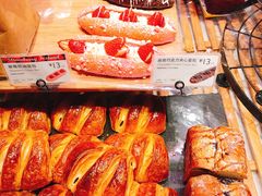 -巴黎贝甜(大宁国际商业广场店)