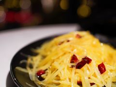 -本来精品川菜(嘉里中心店)