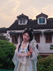 -一揽芳华汉服旗袍体验馆(拙政园店)