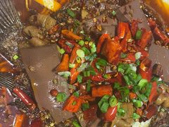 -渝是乎酸菜鱼(龙旗购物中心店)