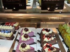 -红跑车蛋糕世界(网巾市店)