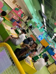 -莫莉幻想儿童乐园(北京上地华联店)