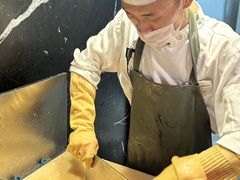 -雍容荟帝王蟹活龙虾展台自助(IFS黑金店)