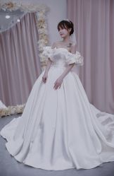 -LOVE SHINE婚纱·红鼎庄龙凤褂·妈妈装定制