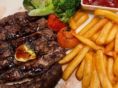 -WOLFGANG PUCK KITCHEN & BAR(迪士尼小镇店)