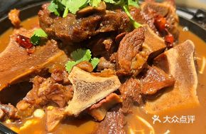 Braised Beef Oxtail Pot
