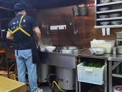-刘国涛老杂酱(电报路店)