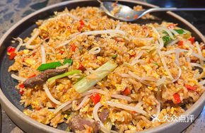 Sour Chili Stir-Fried Pork and Egg Fried Rice