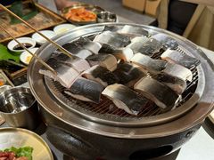 -围炉肉舍•炭烤活鳗•丹东海鲜烤肉(步行街店)