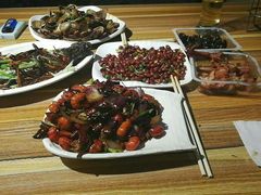 -喝丢一只鞋辣炒海鲜小烧烤(三八广场店)