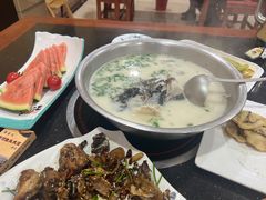 -雪野鱼头大王邢府公老店(雪野湖店)