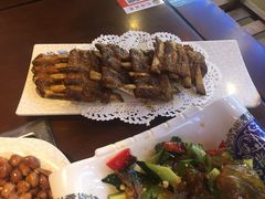 -亿诣蝎府炸酱面羊蝎子火锅(酷车小镇店)