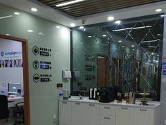 -茂菊口腔连锁(浦东南路店)