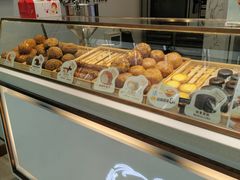 面包甜点陈列柜-西树泡芙(郑州二七万达店)