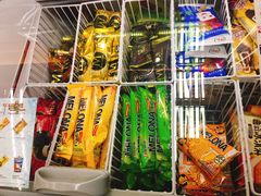 -全家便利店(襄阳南路店)