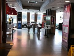 大堂-麦当劳(东急新天地店)