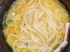 -桥香园过桥米线(国贸店)