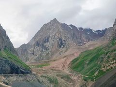-天山神秘大峡谷